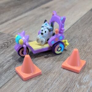 Bluey Muffin's Cat Squad Bike with 2.5-inch